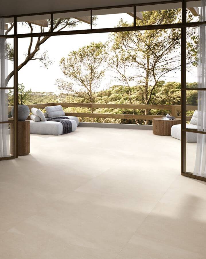 Varanda com piso Nantes Beige da Biancogres